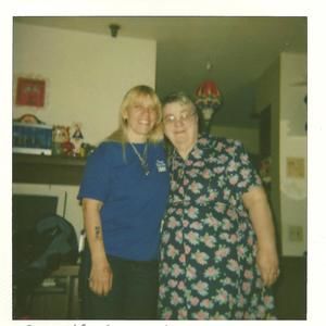 Meet your Posher, Loribeth